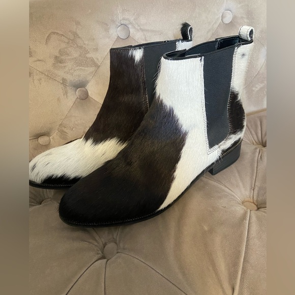 Womens cowhide booties size 9 - Picture 3 of 8